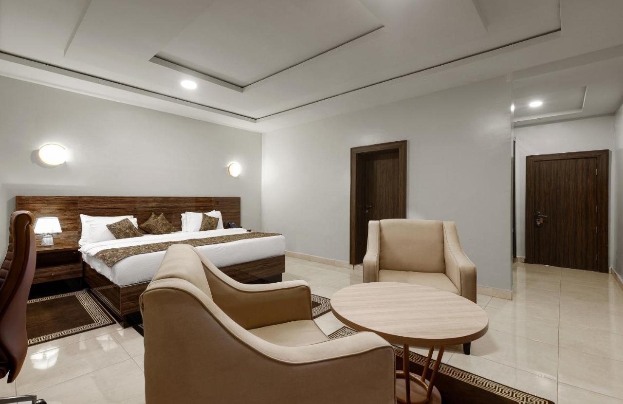 Aveon Hotel Abuja Buitenkant foto