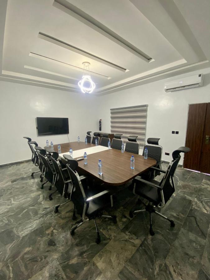 Aveon Hotel Abuja Buitenkant foto