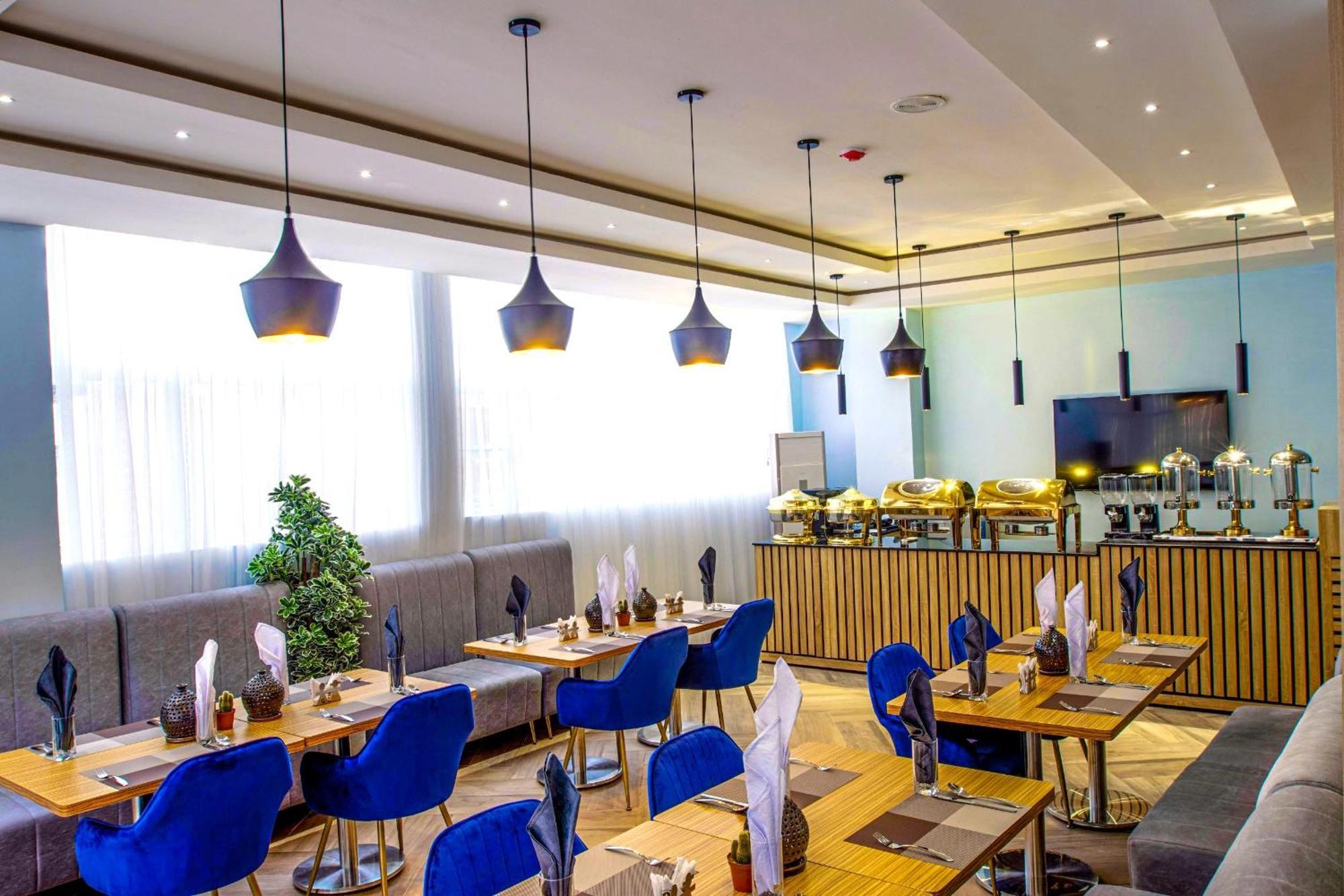 Aveon Hotel Abuja Buitenkant foto