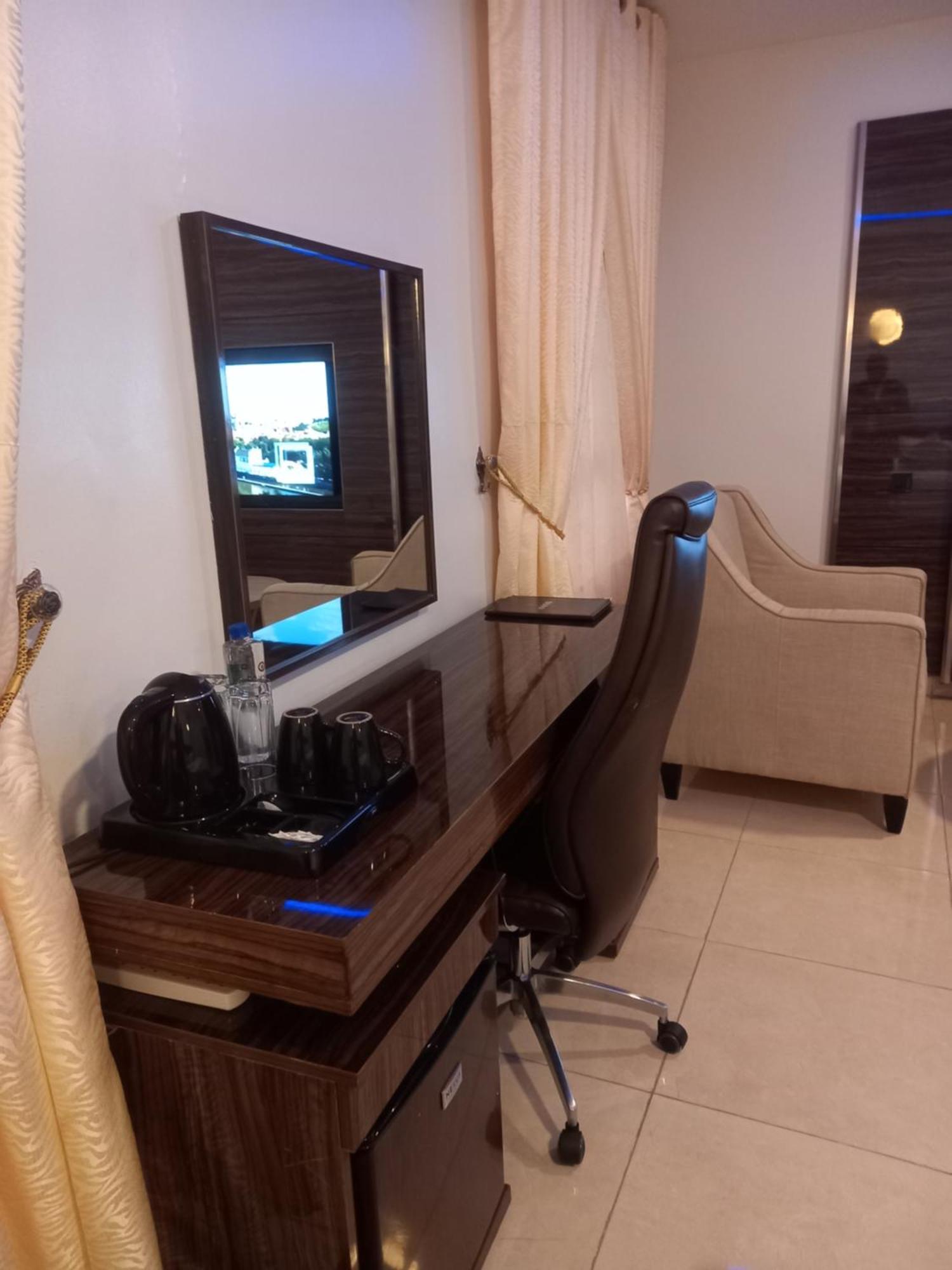 Aveon Hotel Abuja Buitenkant foto