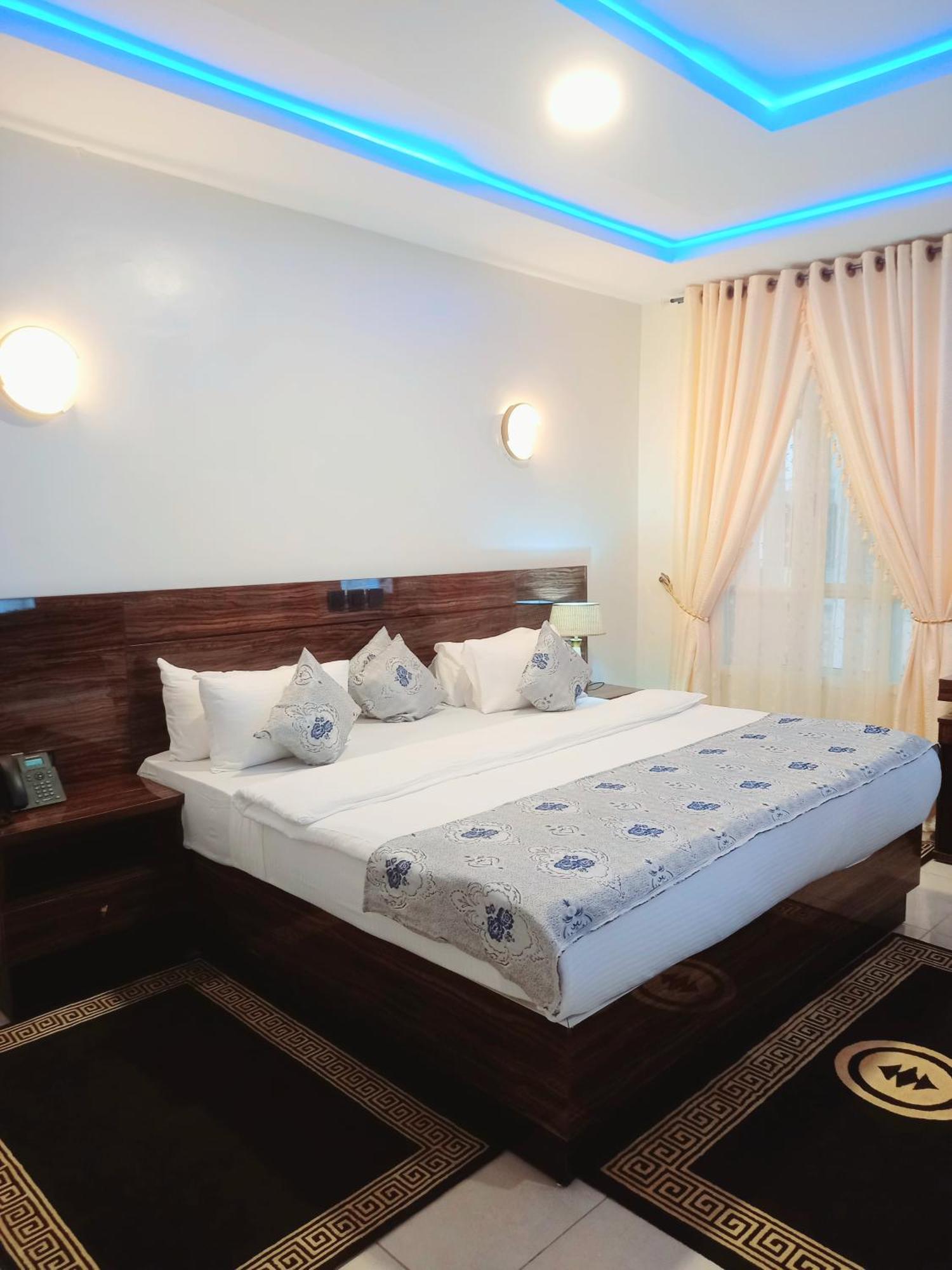 Aveon Hotel Abuja Buitenkant foto