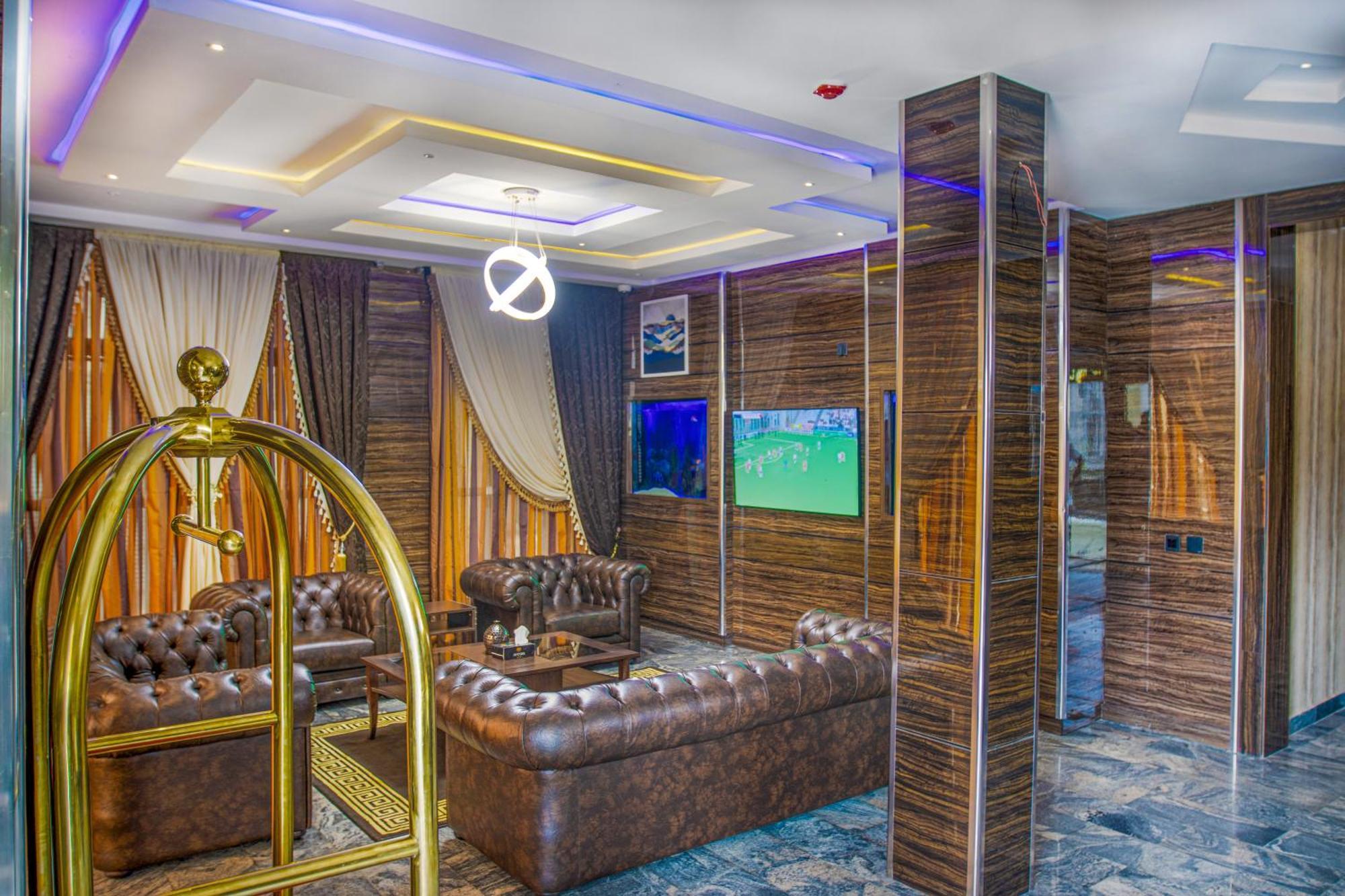 Aveon Hotel Abuja Buitenkant foto