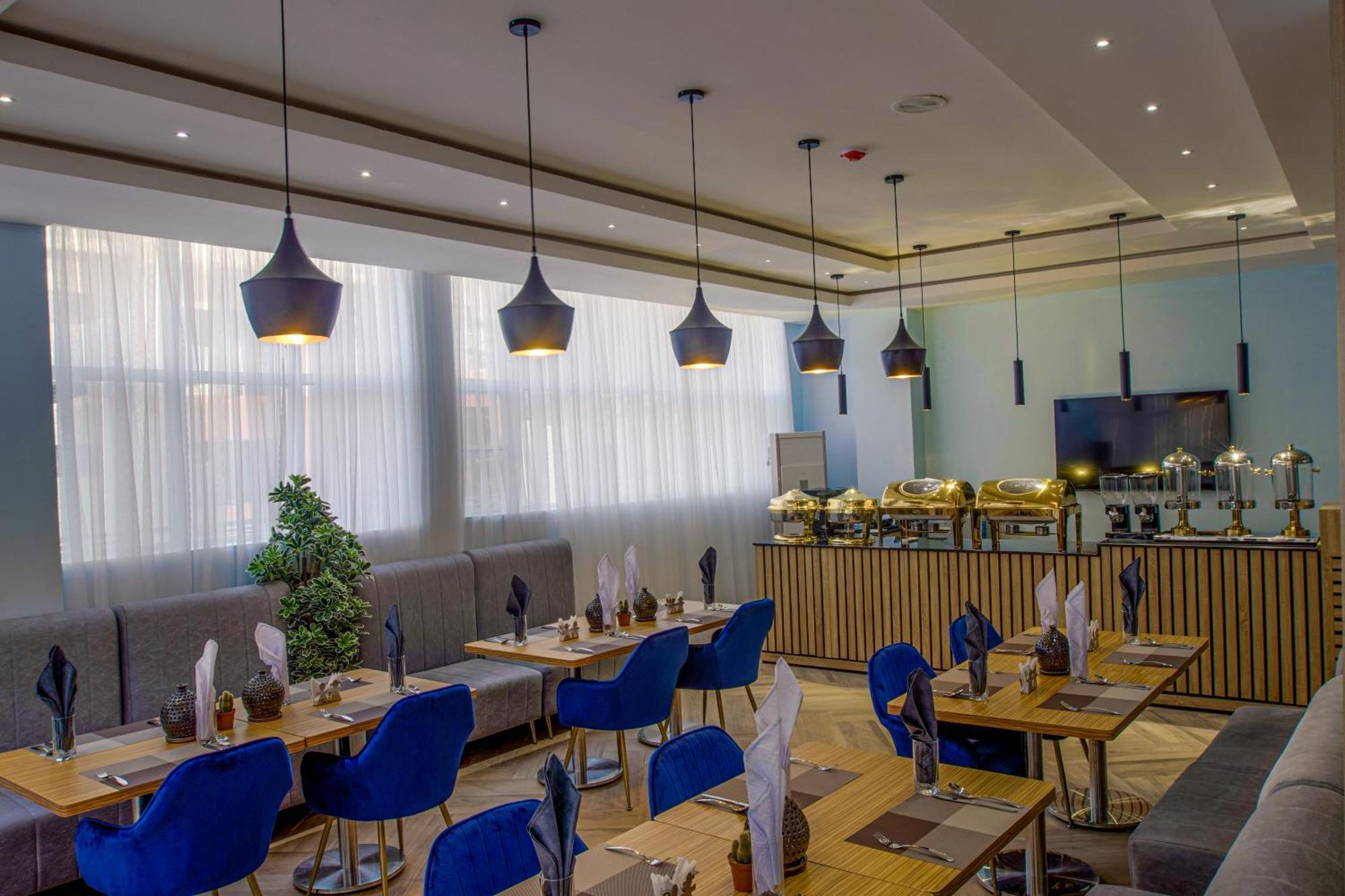 Aveon Hotel Abuja Buitenkant foto